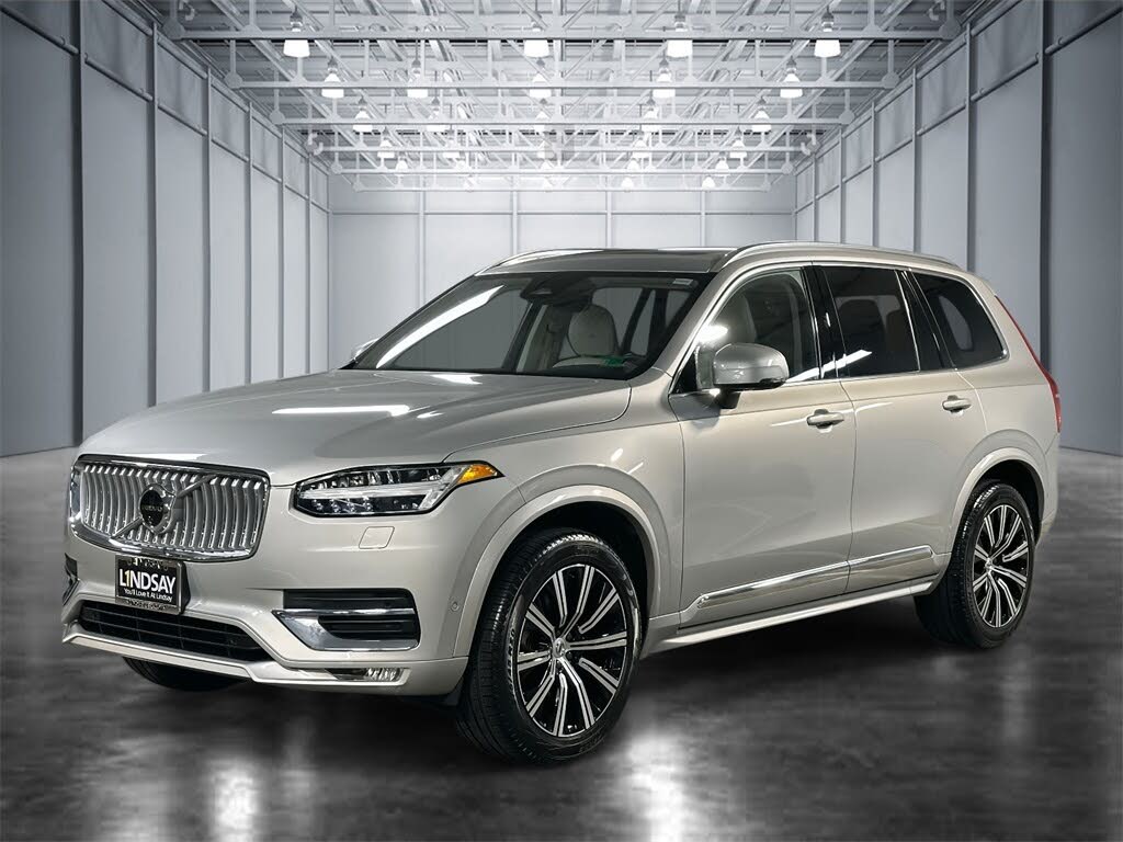 2025 Volvo XC90 B5 Plus Bright Theme AWD