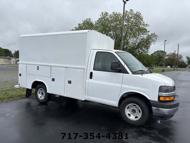 2025 Chevrolet Express Chassis 3500 Cutaway 139