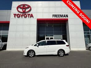 Toyota Sienna LE 7-Passenger FWD with Auto-Access Seat