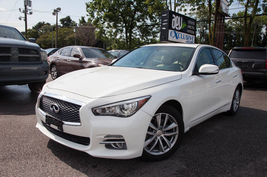 2015 INFINITI Q50 3.7 Premium AWD