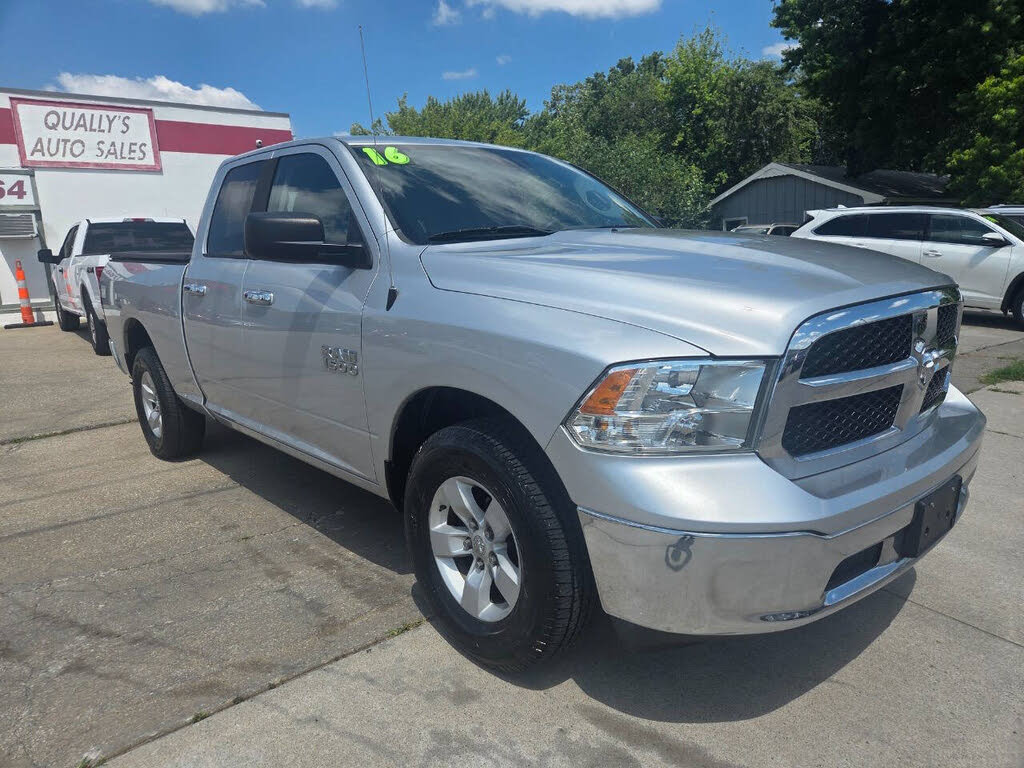 2016 RAM 1500 SLT Quad Cab 4WD