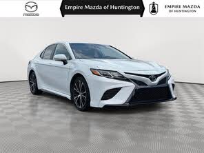 Toyota Camry SE FWD