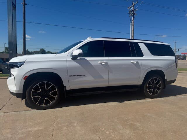 2024 Chevrolet Suburban RST 4WD