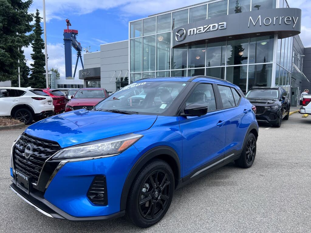 2023 Nissan Kicks SR FWD