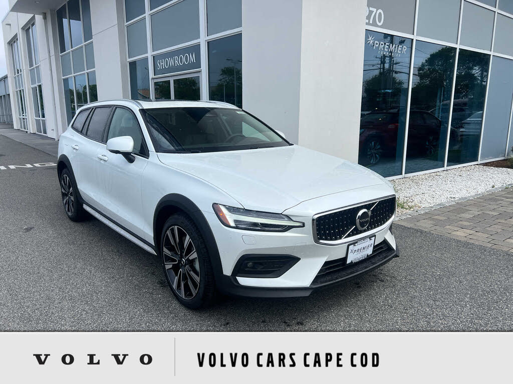 2025 Volvo V60 Cross Country B5 Ultra AWD