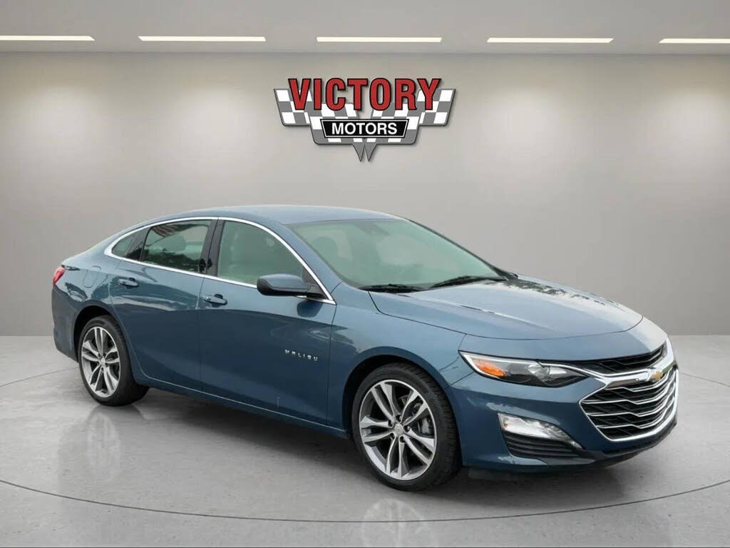 2025 Chevrolet Malibu LT with 1LT FWD