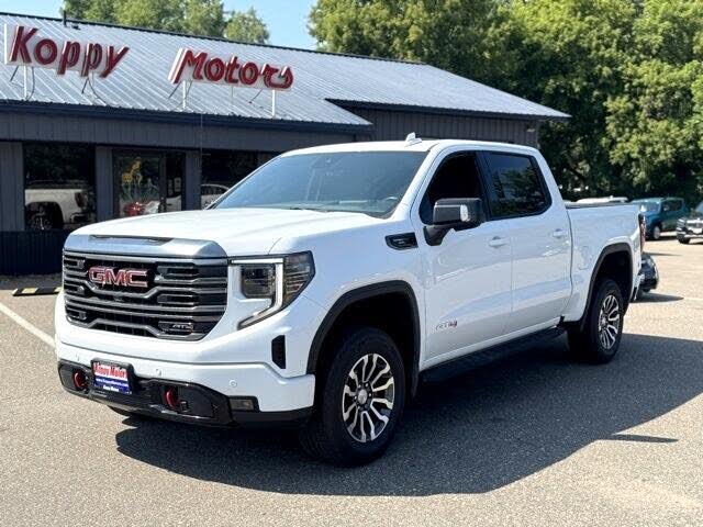 2022 GMC Sierra 1500 AT4 Crew Cab 4WD