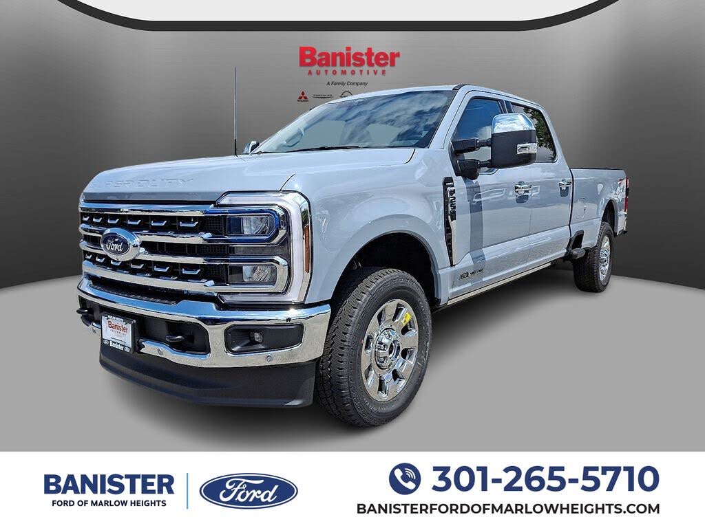 2025 Ford F-250 Super Duty Lariat Crew Cab 4WD