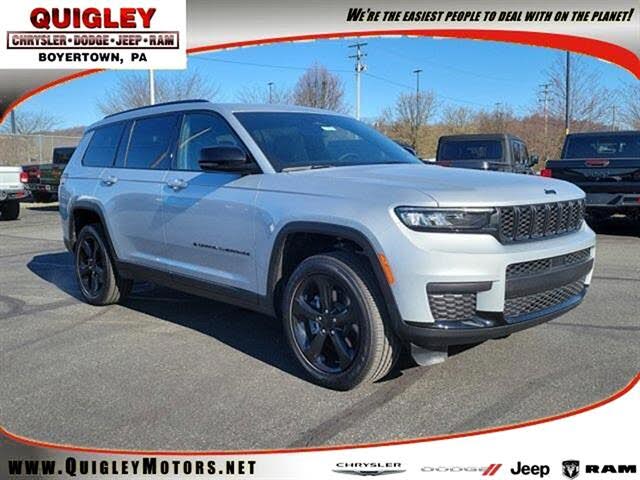 2023 Jeep Grand Cherokee L Laredo 4WD