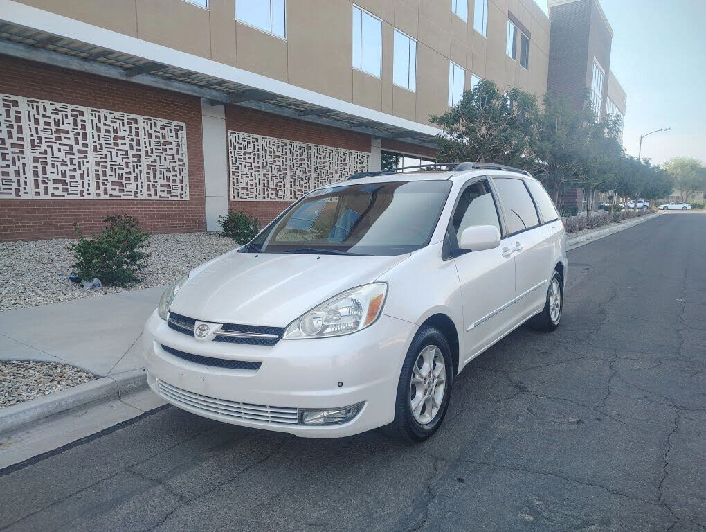 2004 Toyota Sienna 4 Dr XLE Limited Passenger Van