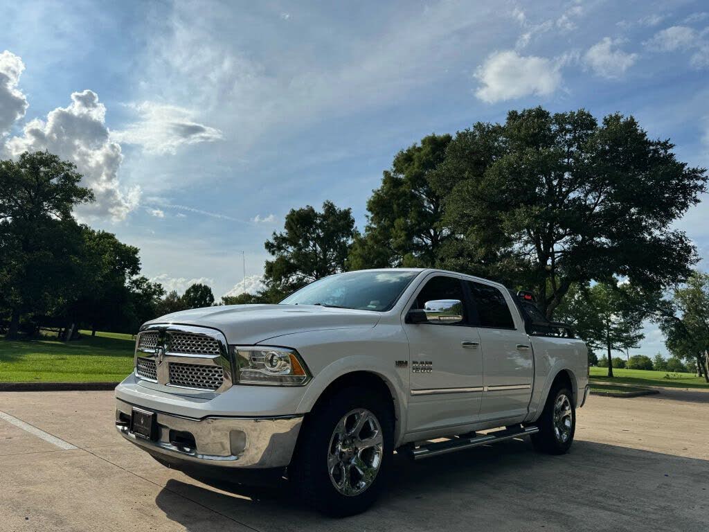 2014 RAM 1500 Laramie Crew Cab 4WD