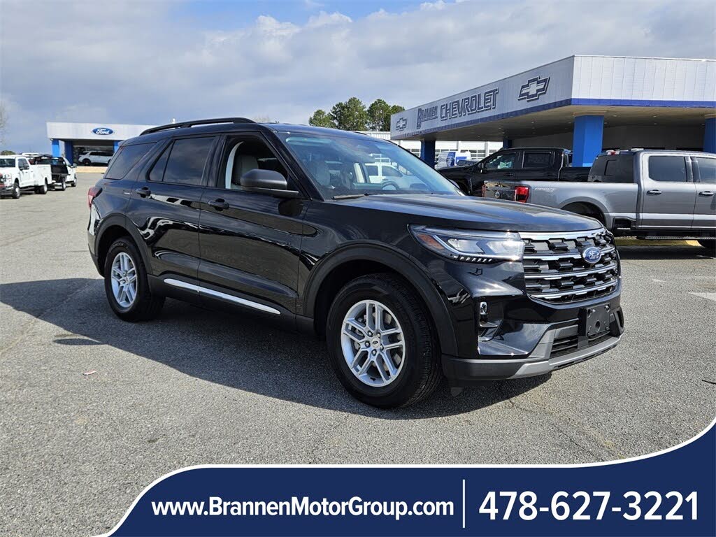 2025 Ford Explorer Active RWD