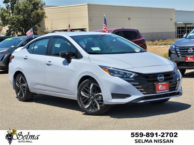2025 Nissan Versa SR FWD