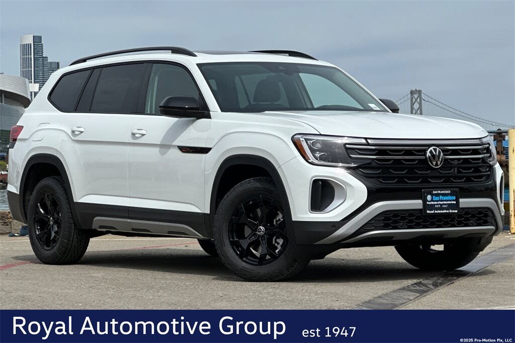 2025 Volkswagen Atlas Peak Edition 4Motion