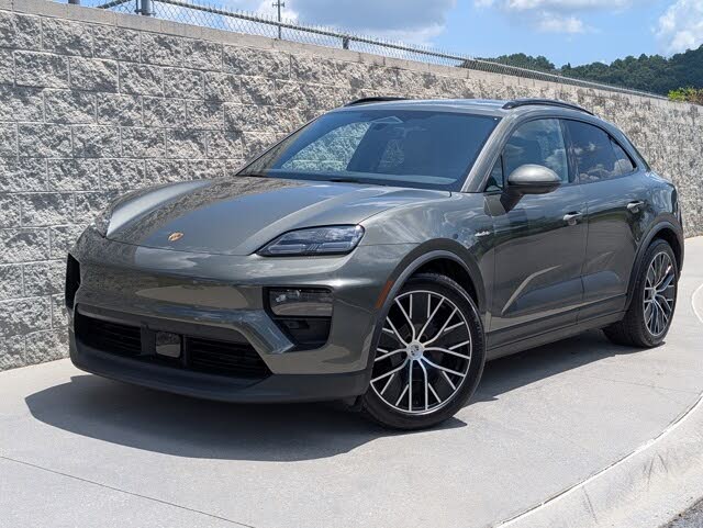 2025 Porsche Macan AWD