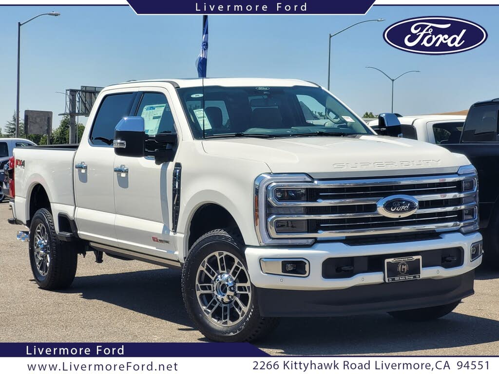 2025 Ford F-250 Super Duty Platinum Crew Cab 4WD