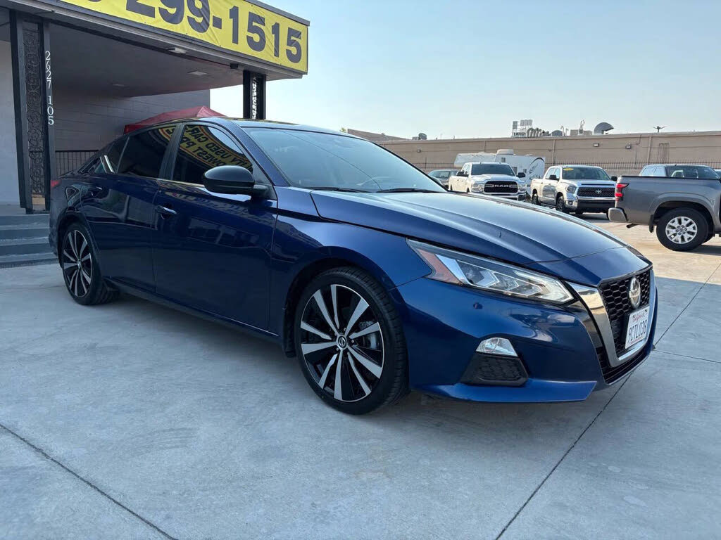 2022 Nissan Altima 2.5 SR FWD