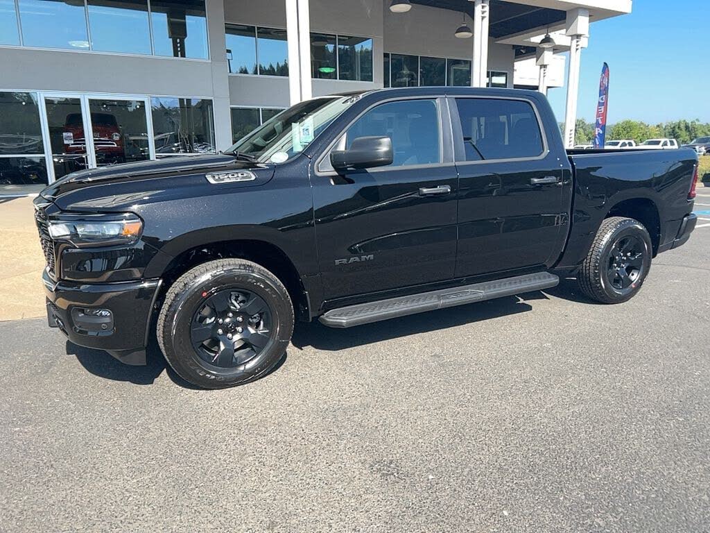 2025 RAM 1500 Tradesman Crew Cab 4WD