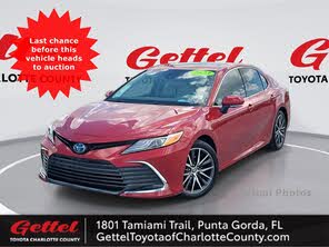 Toyota Camry Hybrid XLE FWD
