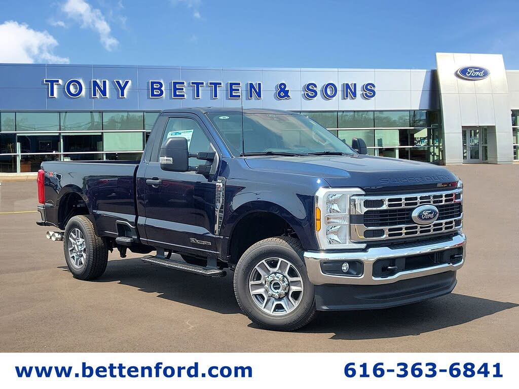 2025 Ford F-250 Super Duty XLT Regular Cab LB 4WD