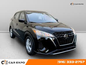 Nissan Kicks S FWD