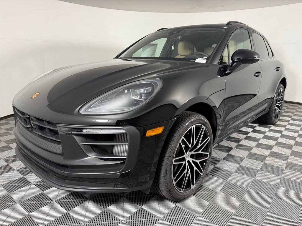 2025 Porsche Macan S AWD