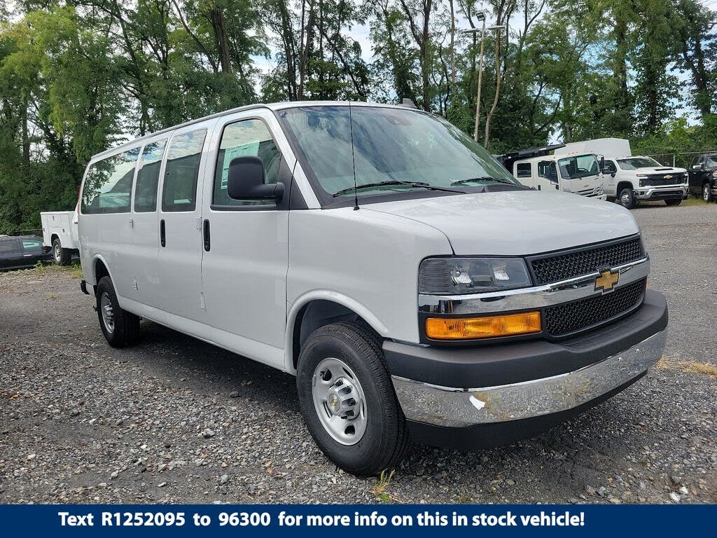 2024 Chevrolet Express Cargo 3500 Extended RWD