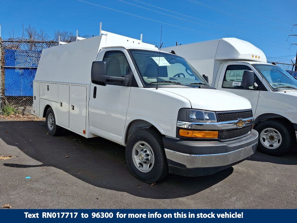 2024 Chevrolet Express Chassis 3500 Cutaway 139