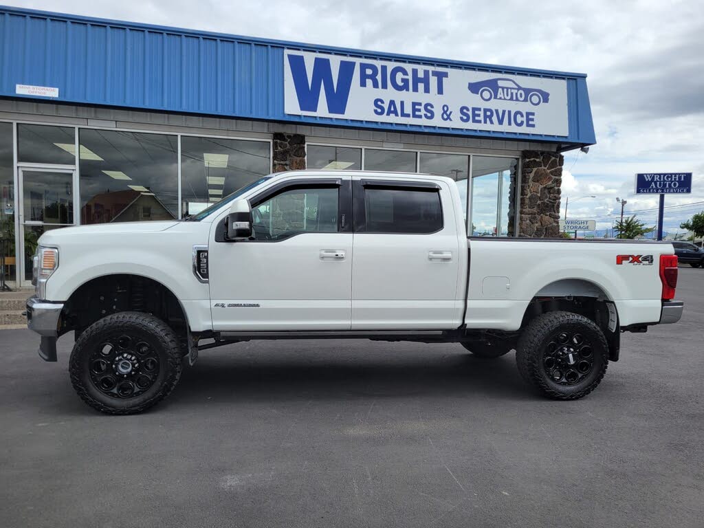 2022 Ford F-350 Super Duty Lariat Crew Cab 4WD