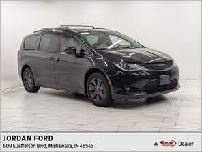 Chrysler Pacifica Hybrid Touring L FWD