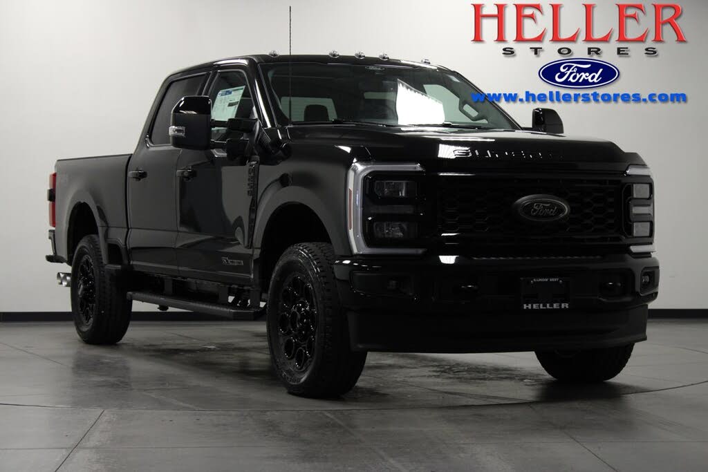 2025 Ford F-250 Super Duty Lariat Crew Cab 4WD
