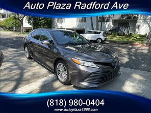 Toyota Camry Hybrid XLE FWD
