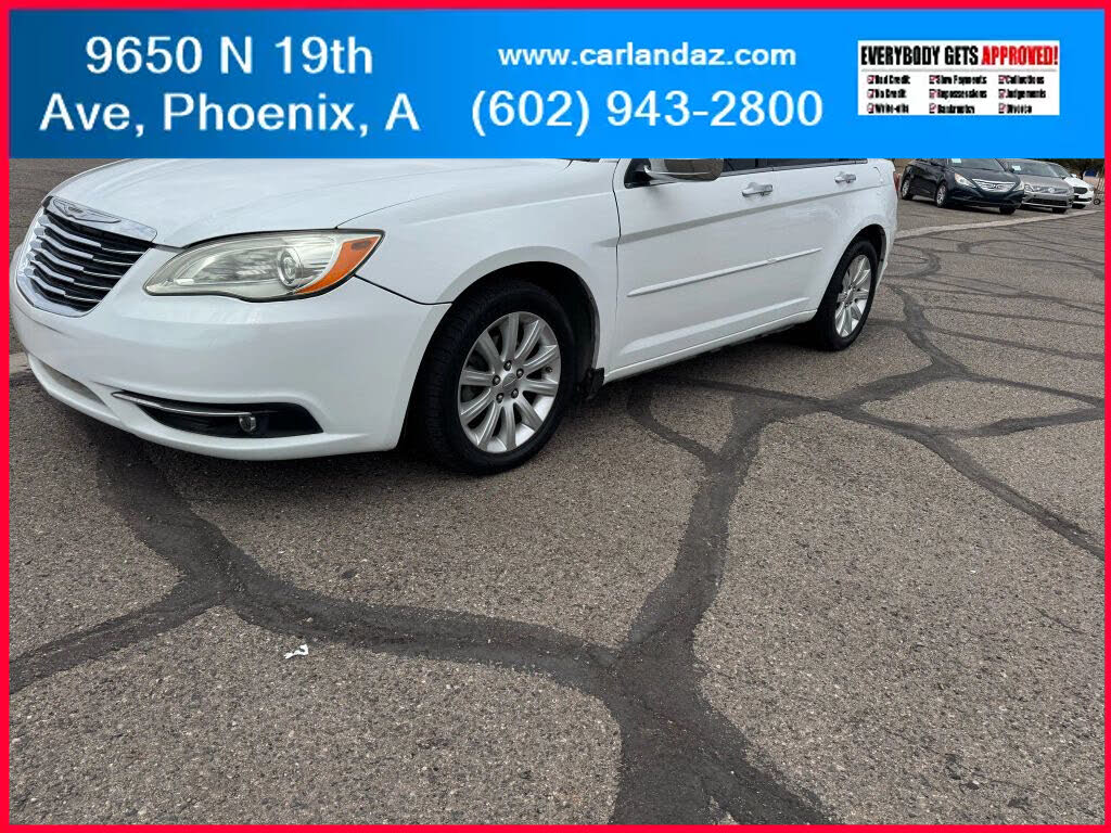 2013 Chrysler 200 Limited Sedan FWD