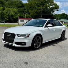 Audi A4 2.0T quattro Premium Plus AWD