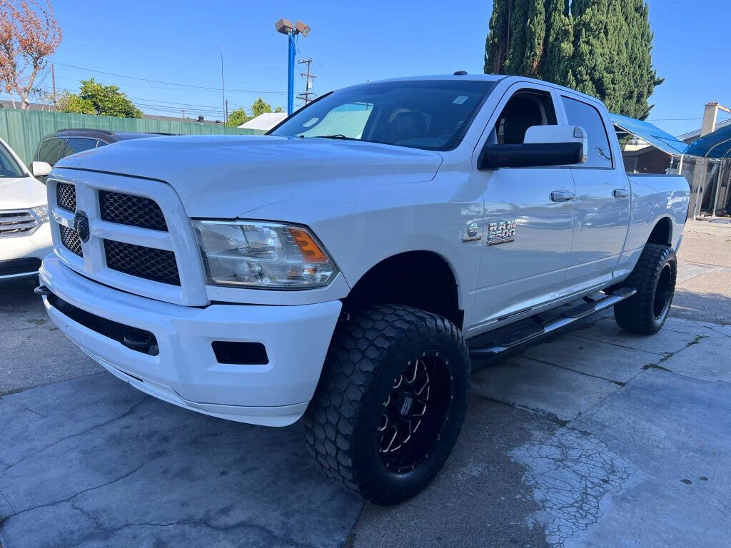 2015 RAM 2500 Tradesman Crew Cab 4WD