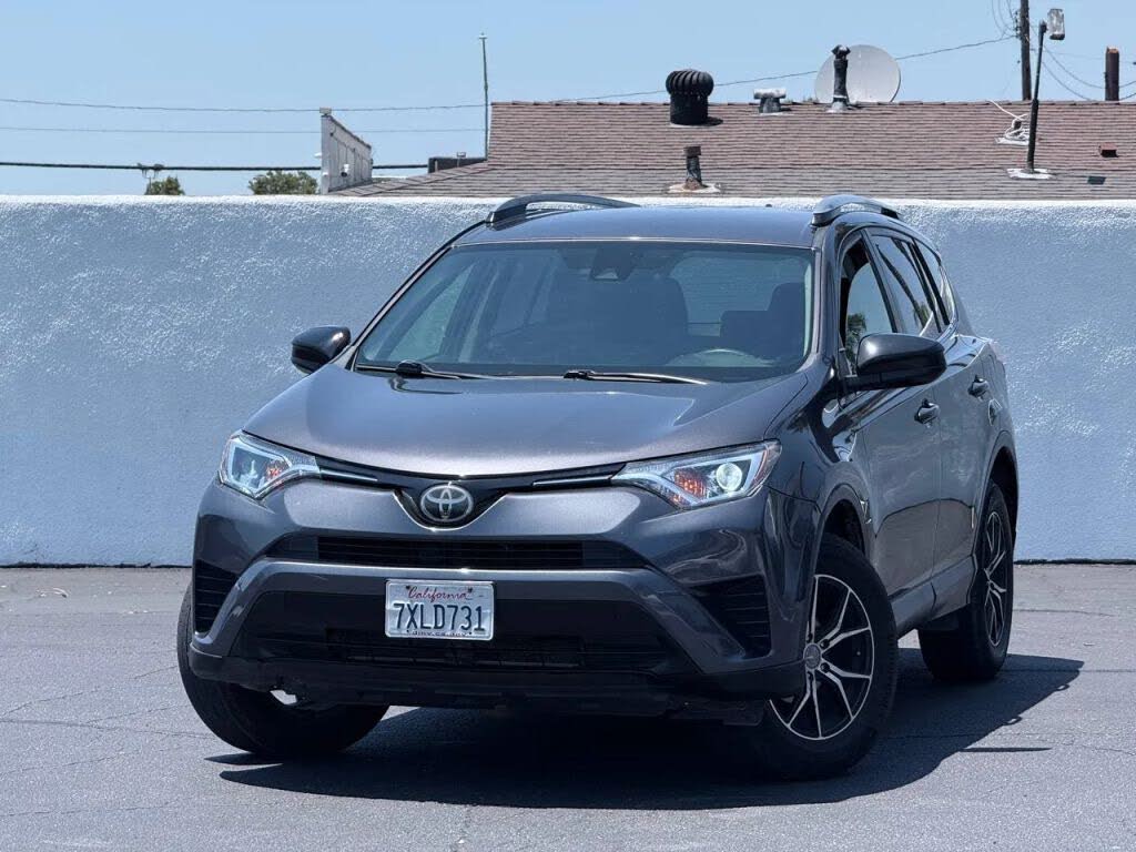 2017 Toyota RAV4 LE