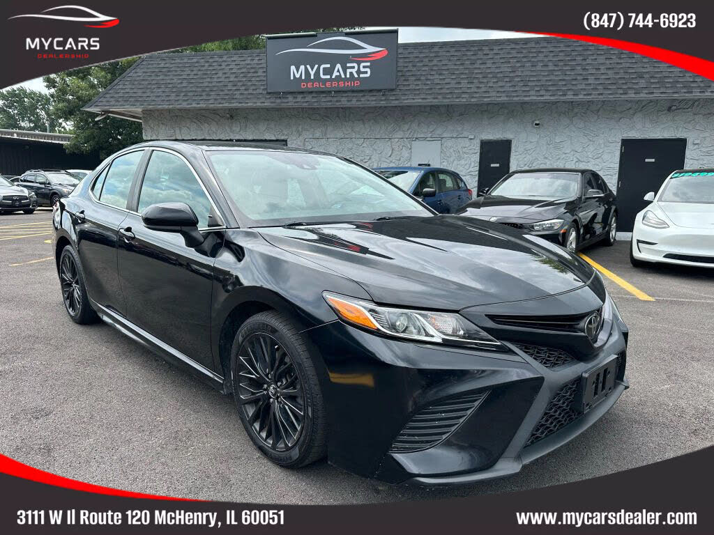 2019 Toyota Camry SE FWD