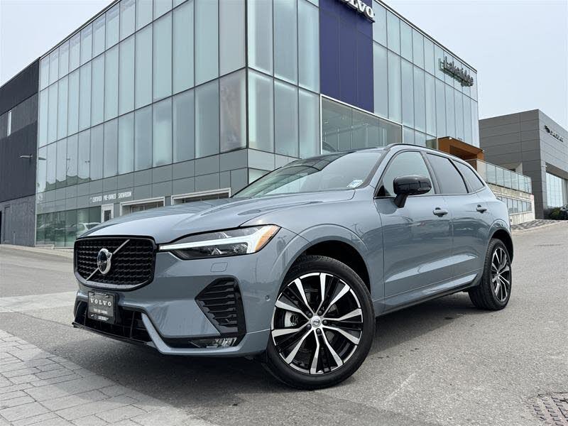2024 Volvo XC60 B5 Plus Dark Theme AWD