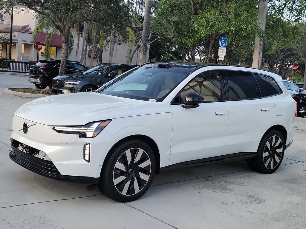 2025 Volvo EX90 Twin Performance Ultra 7-Passenger eAWD