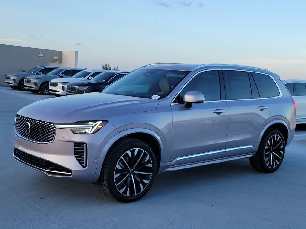 2026 Volvo XC90 B5 Plus 7-Passenger AWD