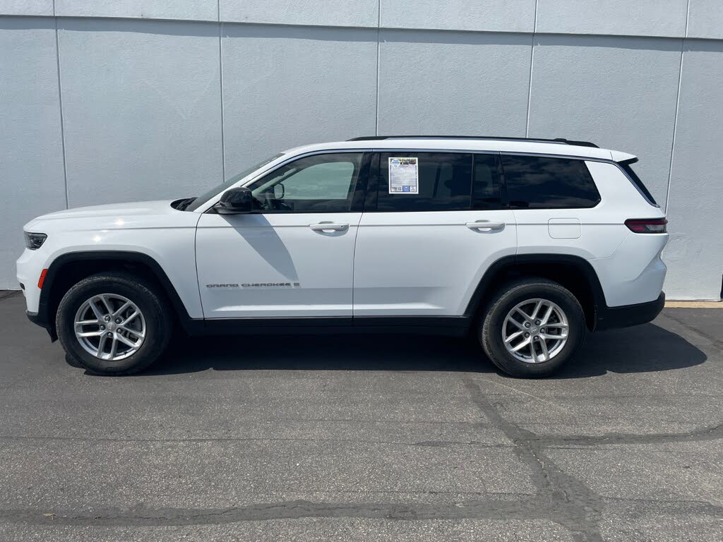 2023 Jeep Grand Cherokee L Laredo 4WD