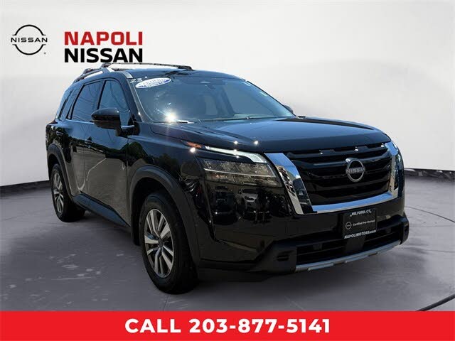 2023 Nissan Pathfinder SL 4WD