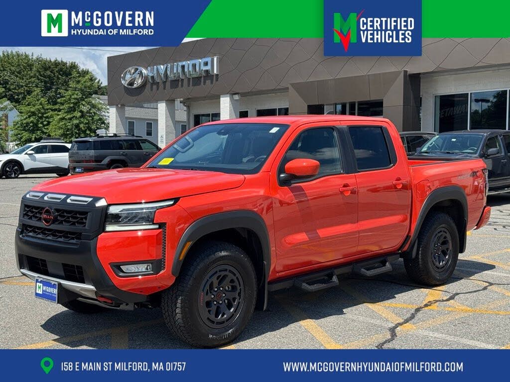 2025 Nissan Frontier PRO-4X Crew Cab 4WD