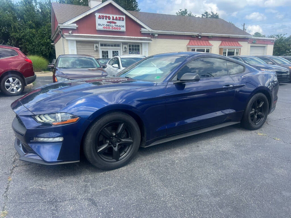 2018 Ford Mustang EcoBoost Premium Coupe RWD