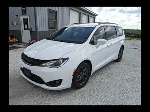 Chrysler Pacifica Touring L 35th Anniversary FWD