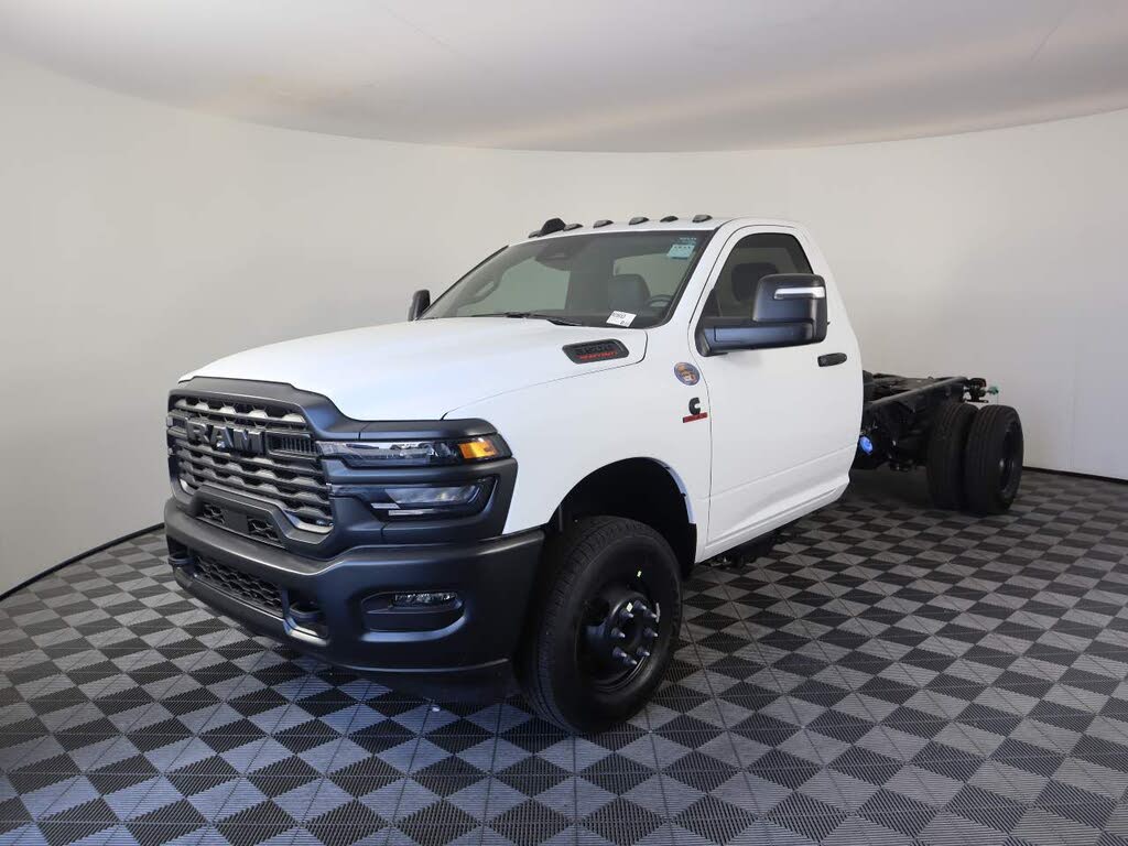 2025 RAM 3500 Chassis