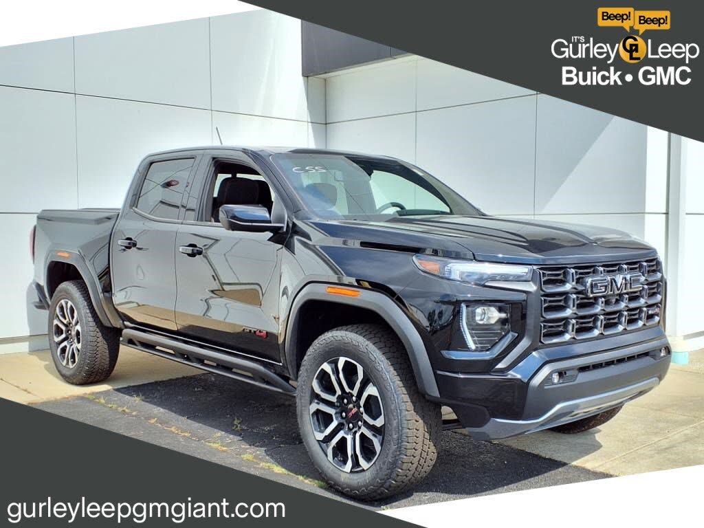 2025 GMC Canyon AT4 Crew Cab 4WD