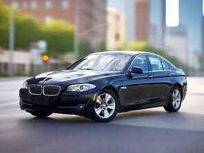 BMW 5 Series 528i Sedan RWD