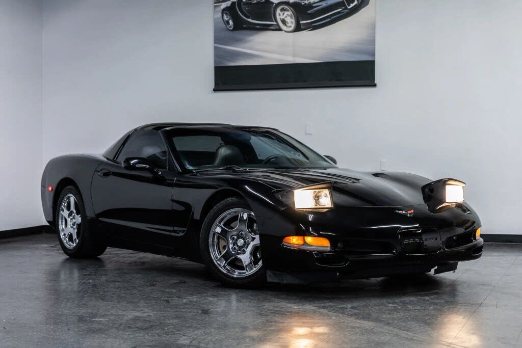 1999 Chevrolet Corvette Hatchback RWD