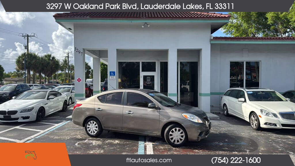 2013 Nissan Versa 1.6 SV